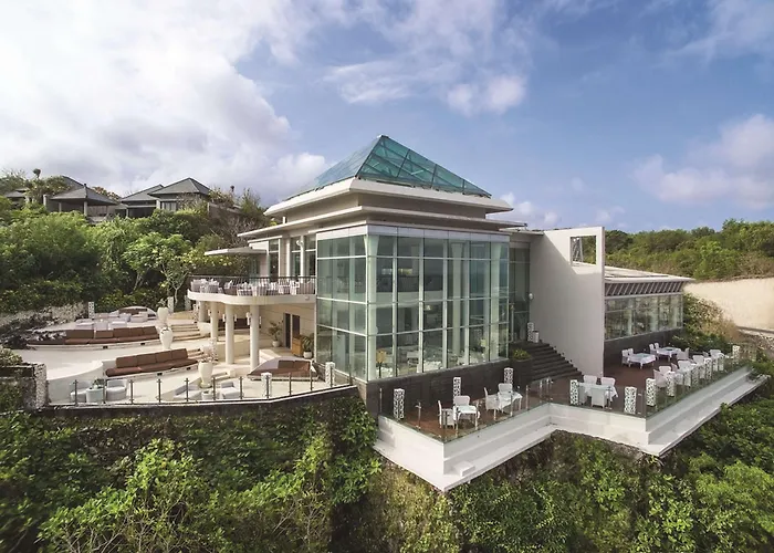 Umana Bali, Lxr & Resort