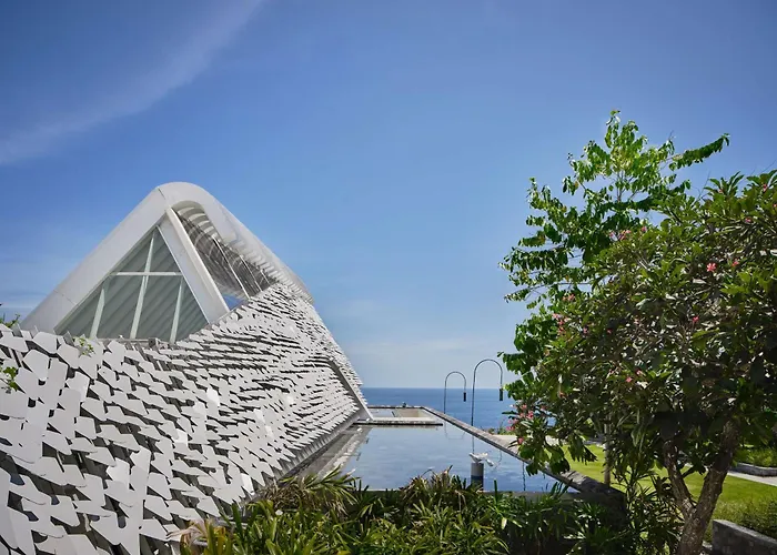 Resort Umana Bali, Lxr &