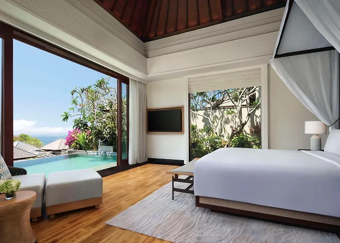 Umana Bali, Lxr & أونغاسان