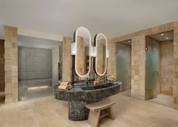 Umana Bali, Lxr & 5* أونغاسان