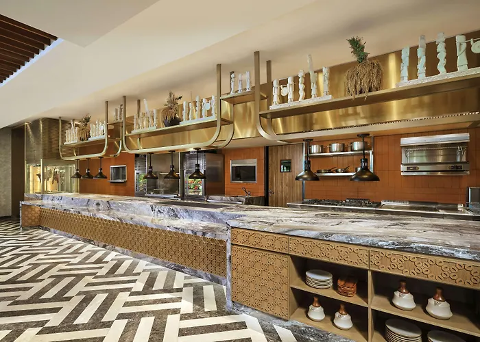 Umana Bali, Lxr & 5*